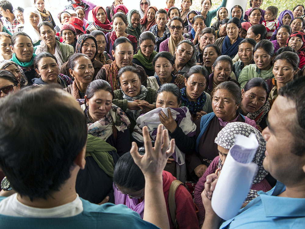 hundreds of women